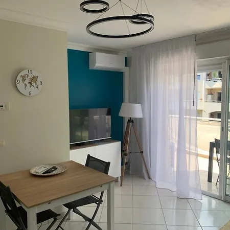 Apartman Bord De Juan Les Pins